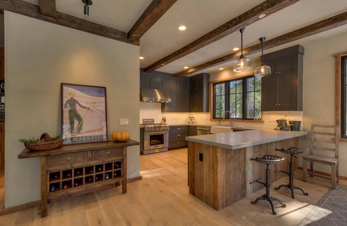 Sugar Bowl Resort House | Summit Crossing - Beautiful House nestled in the California's Sierra