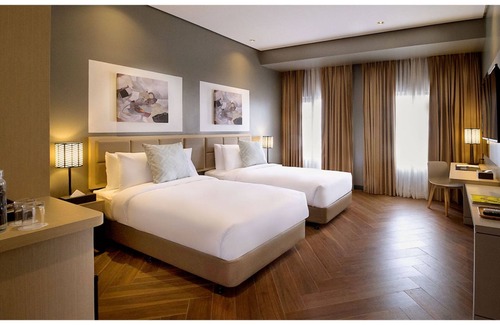 Greenhills Hotel | Summit Hotel Greenhills