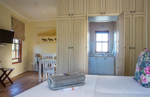Constantia House | Summit Place Guest House