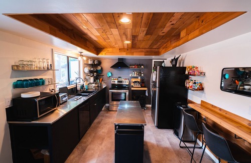 Mount Shasta Hotel | Summit View Inn