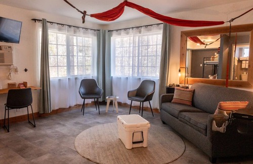 Mount Shasta Hotel | Summit View Inn