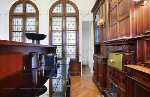 Les Halles Apartment | Sumptuous Apartment Louvre Museum Concorde