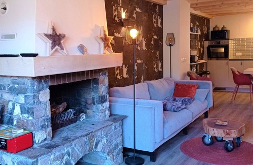 Val-Thorens Ski Chalet | Sumptuous chalet of 130 m² for 11 guests, it is facing full with a view of the mountains.