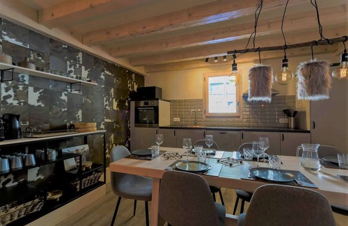 Val-Thorens Ski Chalet | Sumptuous chalet of 130 m² for 11 guests, it is facing full with a view of the mountains.