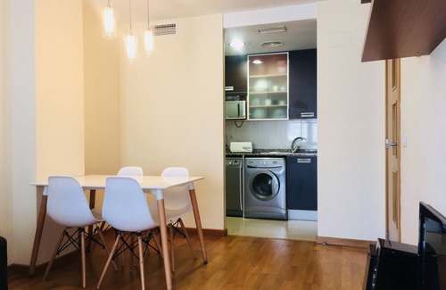 Penya-roja Apartment | Sun Apartment City Arts & Science Valencia @ Nice balcony & free Parking