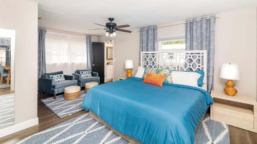 Sun Bay South House | Sun Bay Getaway - Backyard Pool w Winter Rates