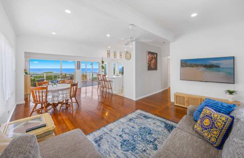 Lake Cathie House | Sun Catcher - ocean views, walk to beach, lake, cafés, shops