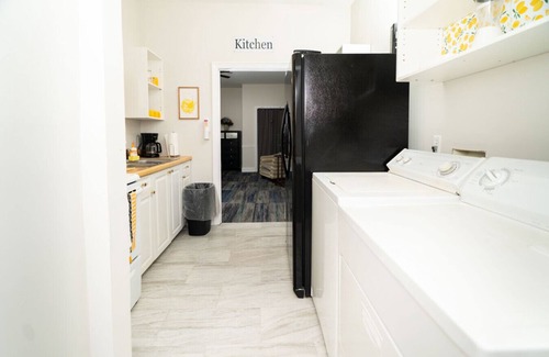Columbus House | Sun cottage near downtown