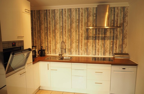 Puttgarden Apartment | Sun-drenched first floor apartment on the dyke