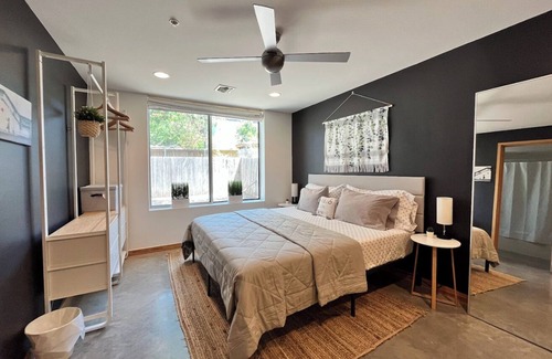 Brentwood House | Sun Filled Haus: Private Entry, Yard, Carport
