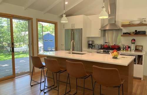 Clearwater Beach House | Sun Filled House in Idyllic Location