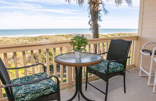 Butler Beach Apartment | Sun-kissed FL Condo Ocean View Pool Free Tix