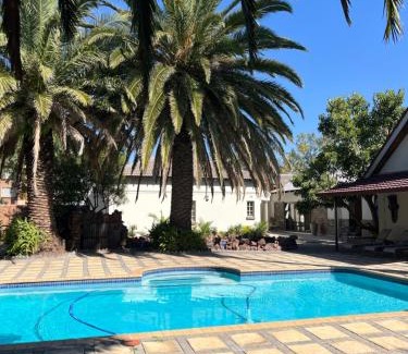 Middelburg House | Sun Kissed guesthouse