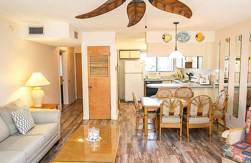 Butler Beach Apartment | Sun-kissed Paradise With Garden View H204
