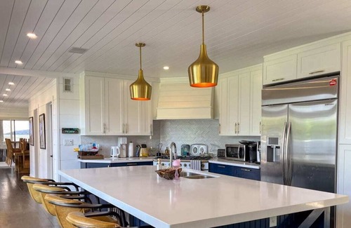 Muskoka Lakes House | Sun Kissed Summary: W