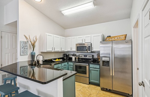 Seaspray House | Sun Rays and Beach Days @ Seaspray | 4 Bikes | 1 Block 2 Beach | Gas Grill