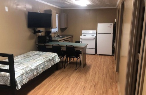 Grand Isle Cabin | Sun & Sand Cabins - Charming cabin in Grand Isle - Perfect for a getaway