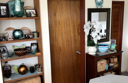 Tantalus Apartment | Sun, Sand & Surf ! 2 Bed/2 Bath Suite —Come Aloha w/Us! Free Parking & Laundry