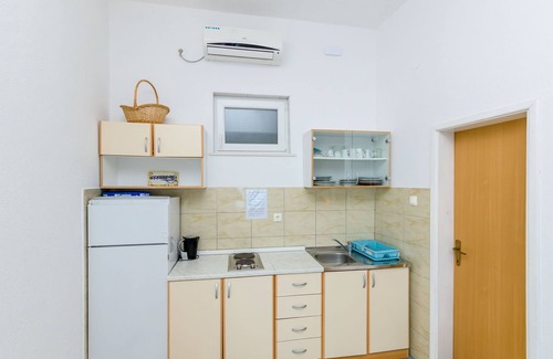 Lozica Apartment | Sun & Sea Apartments