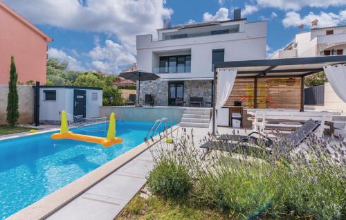 Kornic Villa | Sun & Sea Villa