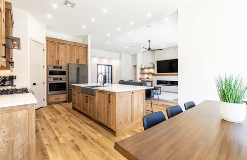 Washington House | Sun Seeker 2 Bedroom Home by RedAwning