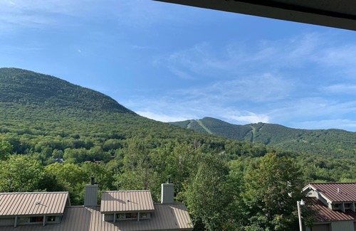 Lincoln House | Sun Soaked Mountain Views, Pool & Spa- LOW LOW SEPT RATES