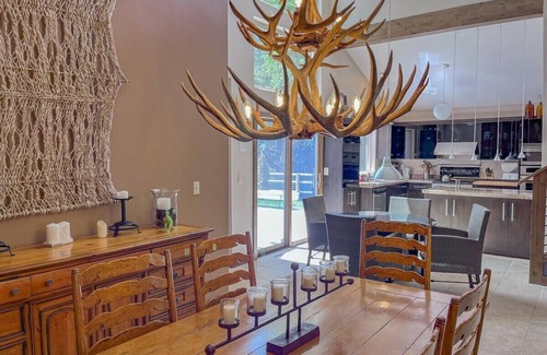 Sun Valley House | Sun Valley Luxe: Dog-Friendly Yard, Hot Tub!
