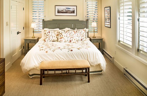 Elkhorn Hotel | Sun Valley Resort, Lodge II Three Bedroom Apartment Plus