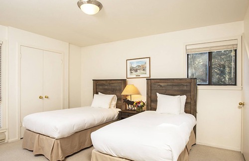 Elkhorn Hotel | Sun Valley Resort, Three Bedroom Three Beds Village Condo