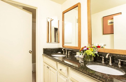 Elkhorn Hotel | Sun Valley Resort, Two Bedroom Two Beds Village Condo