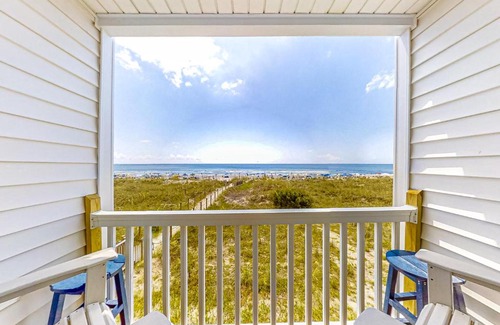 Crescent Beach Apartment | Sun Villa B-2