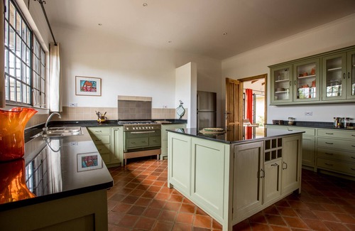 Arusha Cottage | Sunbird Cottage, Exclusive Cottage located on 18 hole Golf course, Tanzannia
