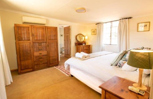Graaff-Reinet House | Sunbird Cottage