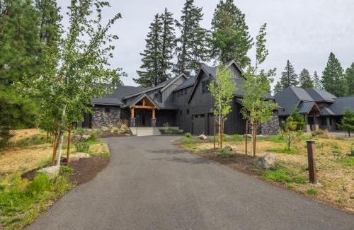 Cle Elum House | Suncadia 7 Bdrm Home with Hot Tub Overlooking Golf Course