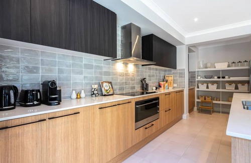 Manyana House | Sunce Manyana – Luxury Holiday Home with Heated Pool & Spa, NSW South Coast
