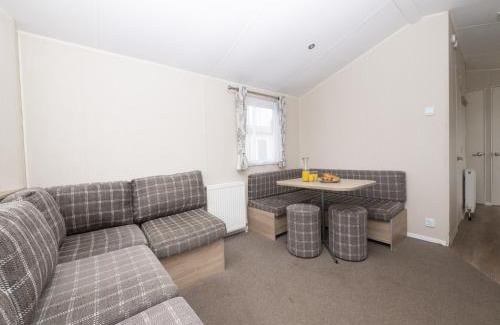 Looe House | Suncrest Caravan by Belvilla