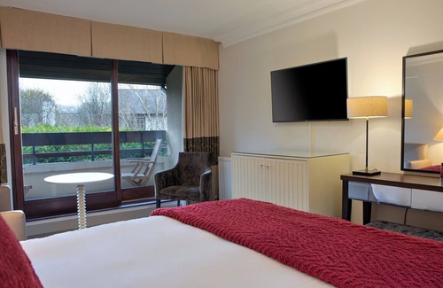 Box Hill Hotel | Sunday Box Hill Burford Bridge Hotel