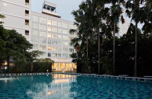 Suan Luang Hotel | Sunday Platinum Suites