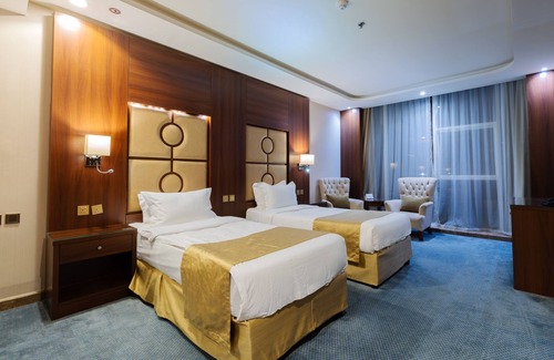 Al-Hamra'a Hotel | Sunday Red Sea Fountain Alhamra Formerly Vivid Plaza Hotel