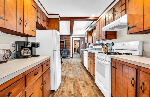 Sunday River Area House | Sunday river | 12 beds | hot tub