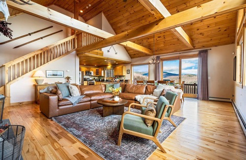 Sunday River Area House | Sunday River MTN Views! Slps 12! HotTub! Lux home