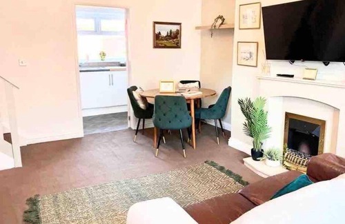 Sunderland House | Sunderland 2 bed Easy Access to Whole City