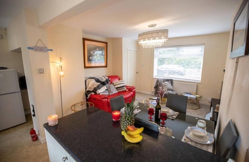 Sunderland House | Sunderland Top Rate Stay III - Contractor & Family Friendly, FREE WiFi & Parking
