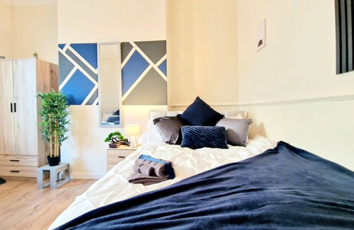 Sunderland Cottage | Sunderland Urban Haven: 8 Guests