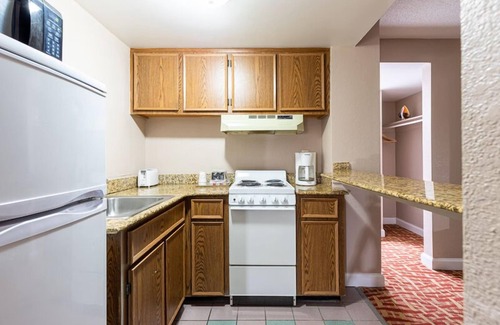 Northeast Virginia Beach Hotel | Sundial Inn
