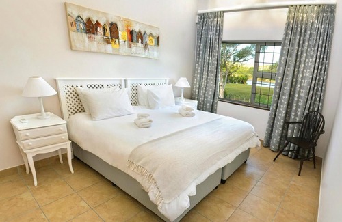 Colchester House | Sundune Guest House & Self Catering