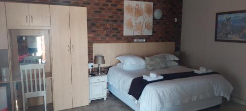Malmesbury Bed & Breakfast | SuNel's Guest Rooms