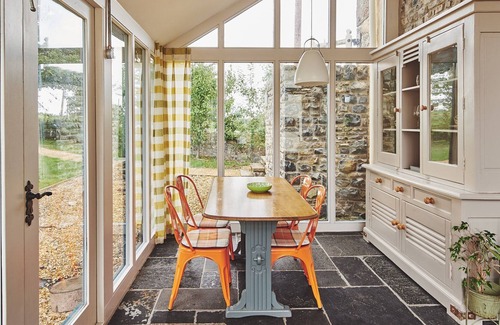 Gileston Apartment | Sunflower Cottage - Luxury Cottages