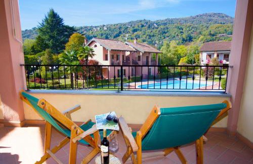 Lesa Apartment | Sunflower Relax Pool and Terrace - Happy Rentals