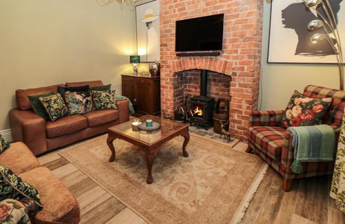 Whitley Bay House | Sunflowers